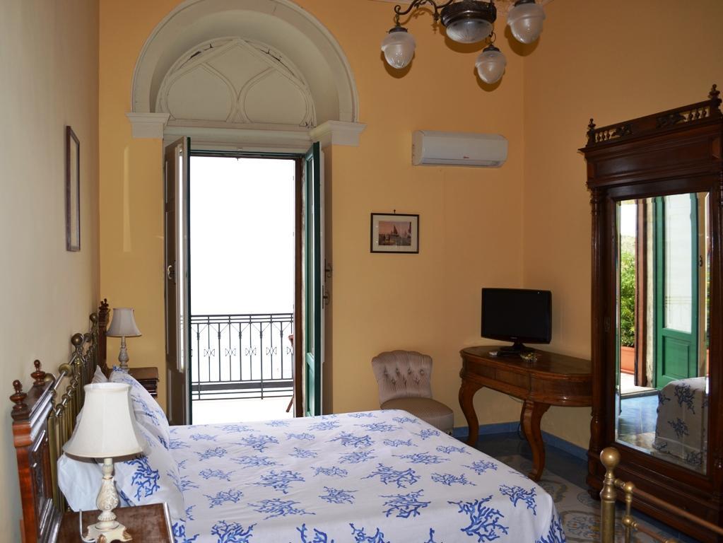 B&B Villa Antonio Taormina Bagian luar foto